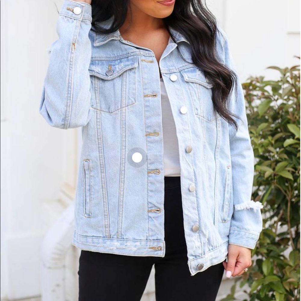 American Eagle Light Wash Oversized Denim Jacket